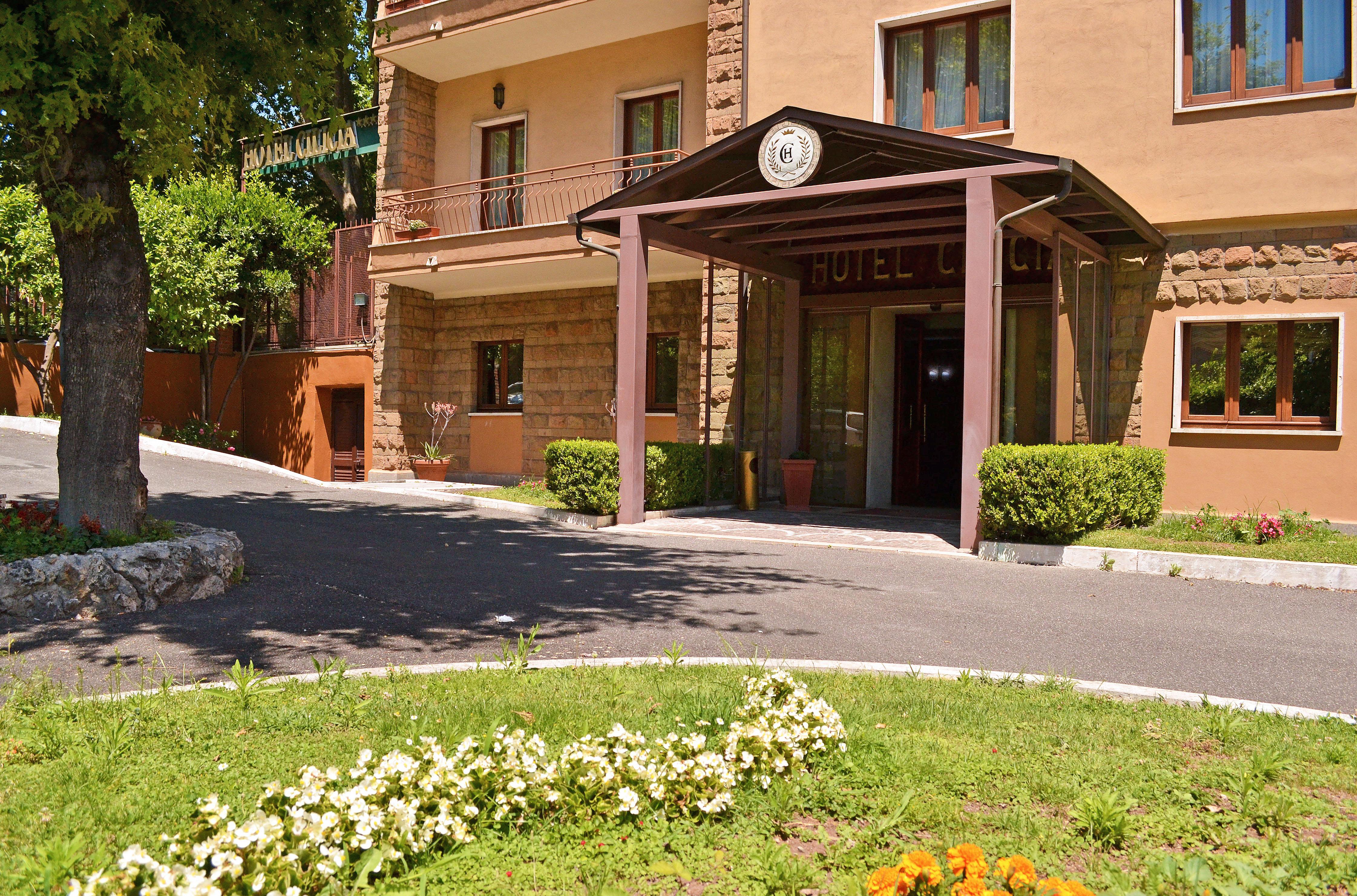 רומא Hotel Cilicia מראה חיצוני תמונה