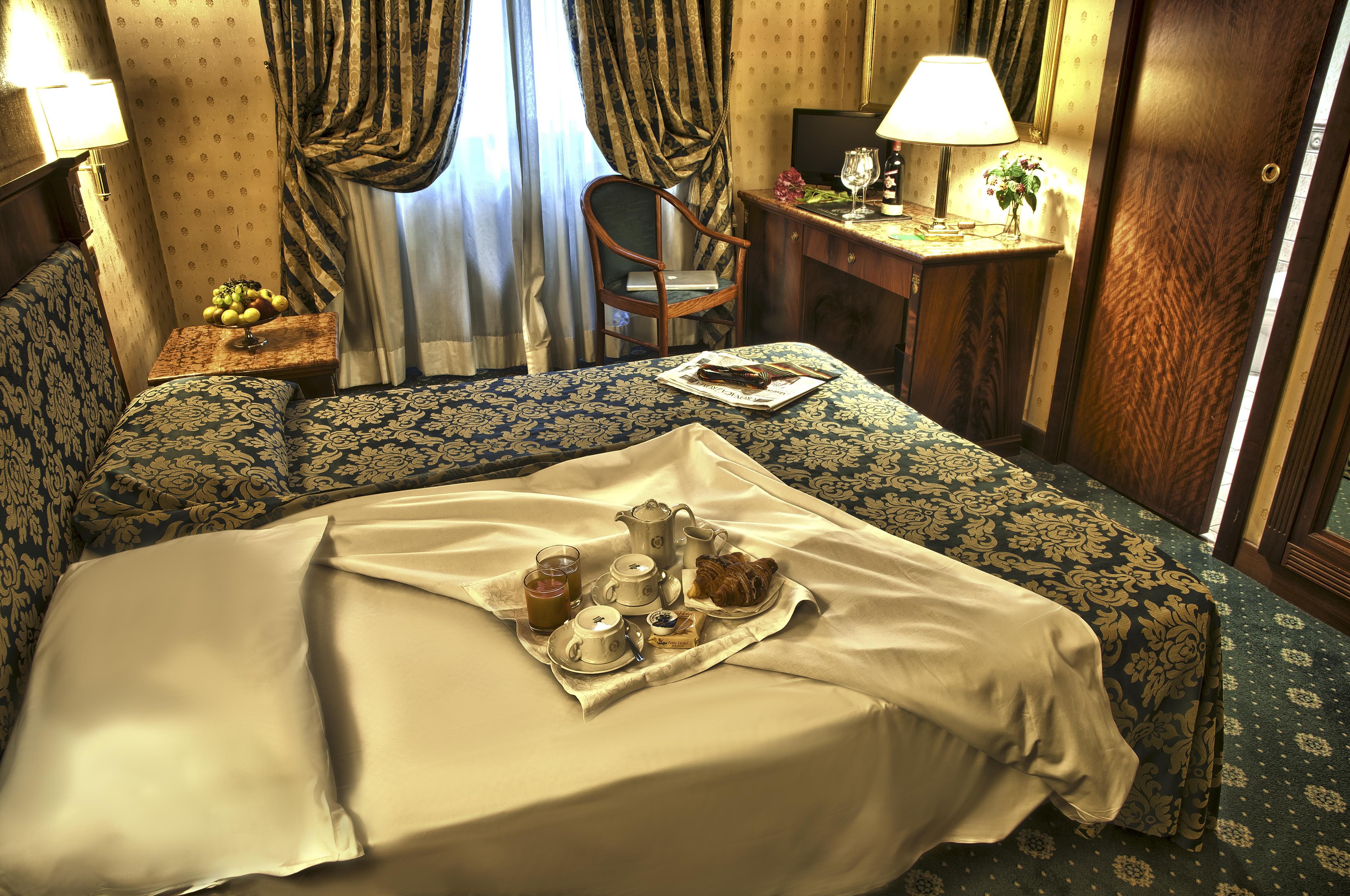 רומא Hotel Cilicia מראה חיצוני תמונה