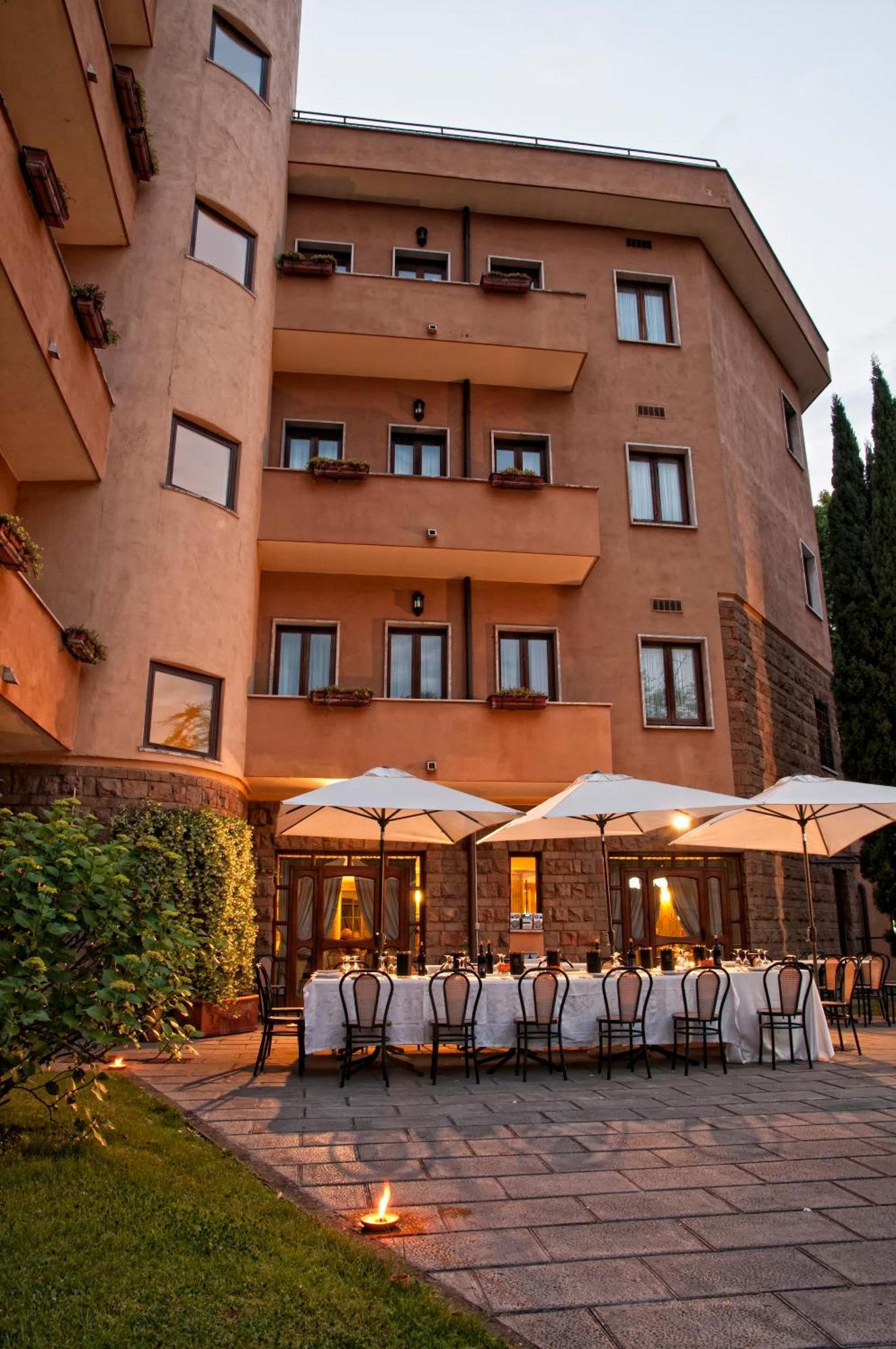 רומא Hotel Cilicia מראה חיצוני תמונה