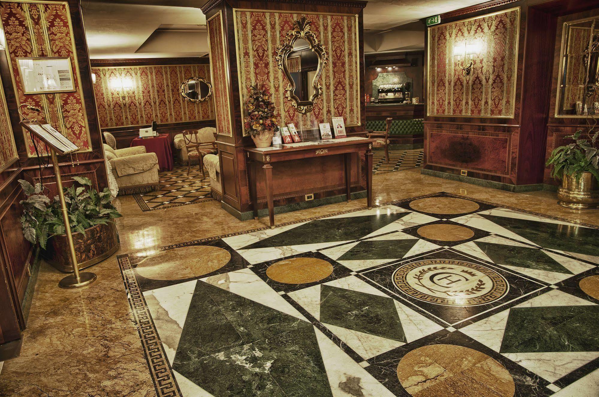 רומא Hotel Cilicia מראה חיצוני תמונה