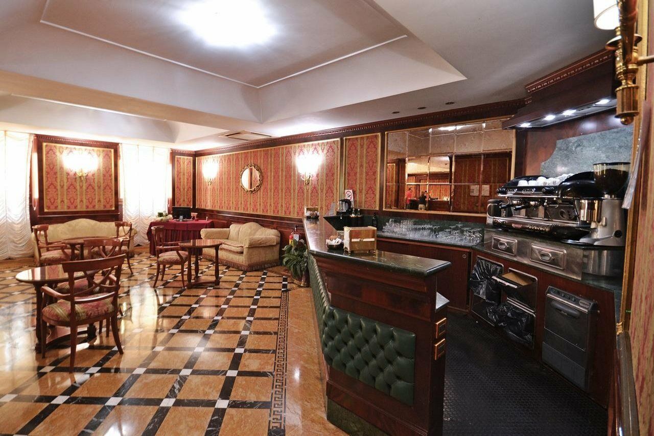 רומא Hotel Cilicia מראה חיצוני תמונה